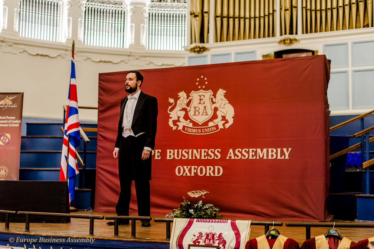 World famous baritone is invited to Oxford Summit of Leaders