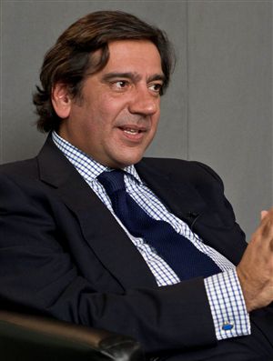 Dr Verde’s New Book the Crossroads Between Kleptocracy and Development is soon to be published